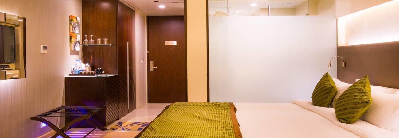 그랜드 엑조티카 비즈니스 호텔 Pimpri-Chinchwad 외부 사진