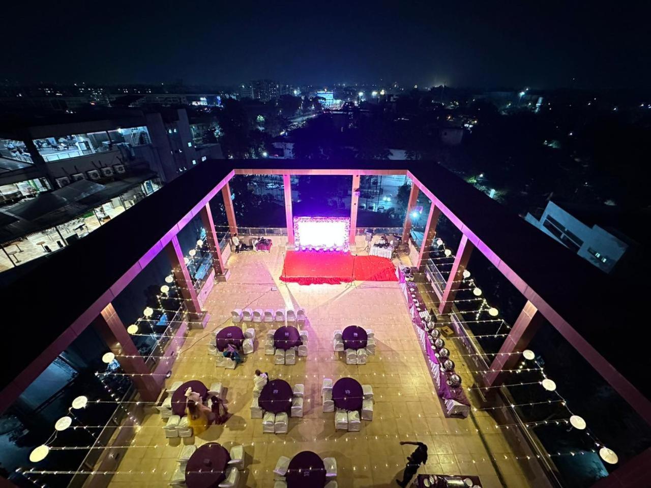 그랜드 엑조티카 비즈니스 호텔 Pimpri-Chinchwad 외부 사진